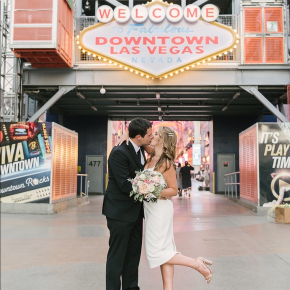 Meet your Posher, Olivia! - Picture 3 of 11